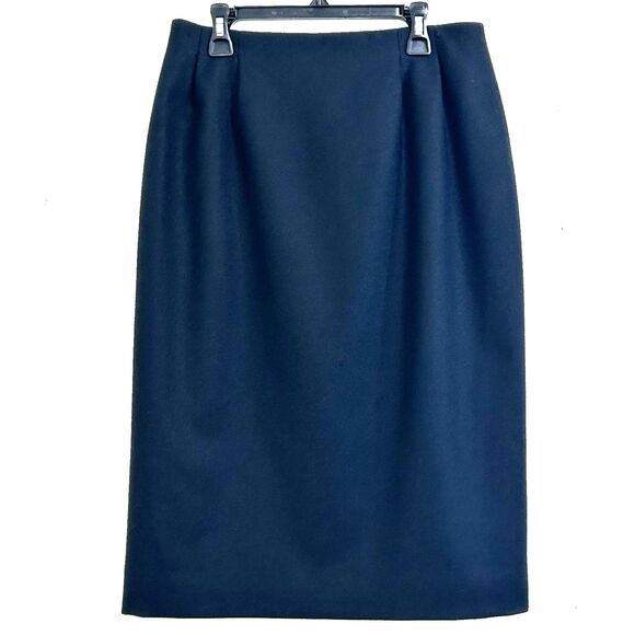 Pendleton Dresses & Skirts - Pendleton Vintage Black 100% Virgin Wool Skirt Size 8 Knee Pleated Skirt